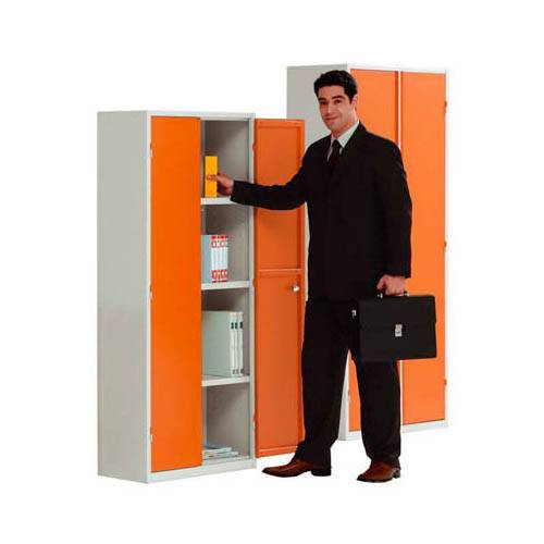 Armários de Aço c/ Prateleiras Reguláveis