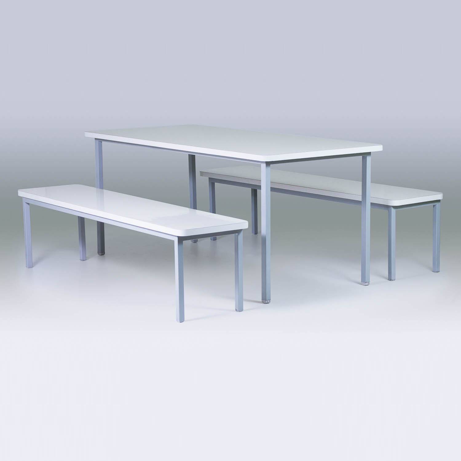 Conjunto 3 - Mesa com bancos